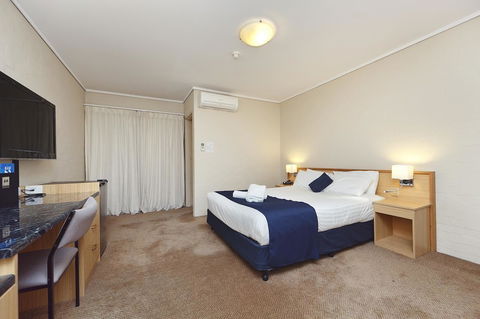 Ibis Styles Canberra - Tourism Brisbane 18