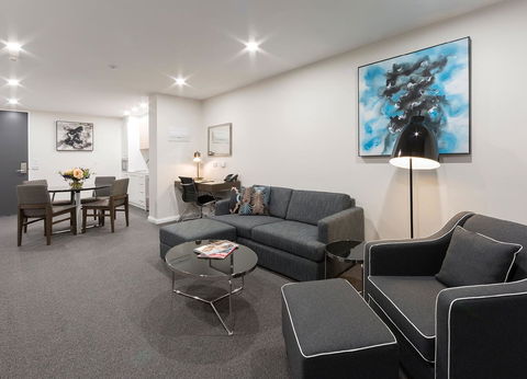 Avenue Hotel Canberra - Brisbane Tourism 2
