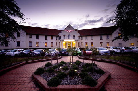 Mercure Canberra - Tourism Brisbane 23