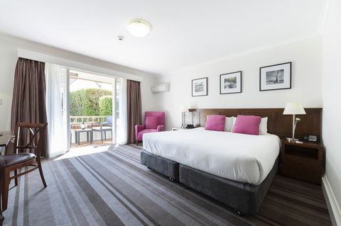 Mercure Canberra - Tourism Brisbane 2