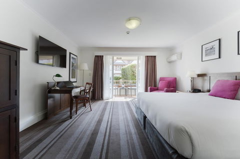 Mercure Canberra - Tourism Brisbane 4