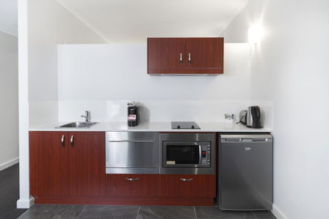 Abode Narrabundah - Brisbane Tourism 1