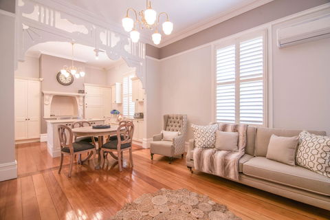 De Russie Boutique Hotel - Brisbane Tourism 32