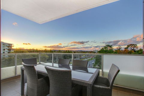 IQ Smart Apartments 704 Braddon ACT - Tourism Brisbane 7