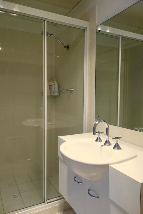 Kingston Comfy Apartment - Brisbane Tourism 8