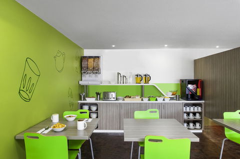 Ibis Budget Canberra - Tourism Brisbane 12