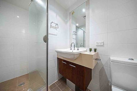 Spacious 1BR Stylish New Acton Apartment +Parking - Brisbane Tourism 17