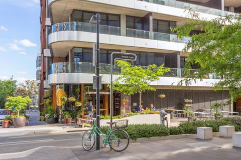 Spacious 1BR Stylish New Acton Apartment +Parking - Brisbane Tourism 11
