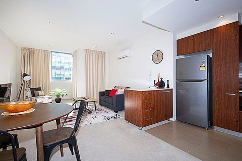 Spacious 1BR Stylish New Acton Apartment +Parking - Brisbane Tourism 5