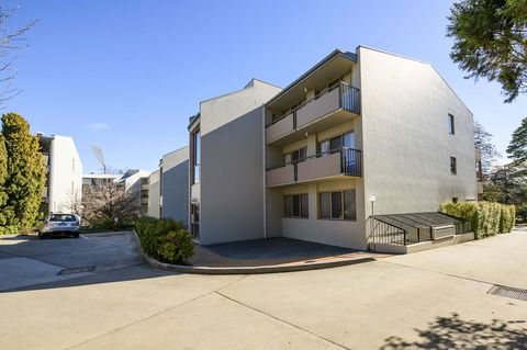Accommodate Canberra - The Summit - Brisbane Tourism 2