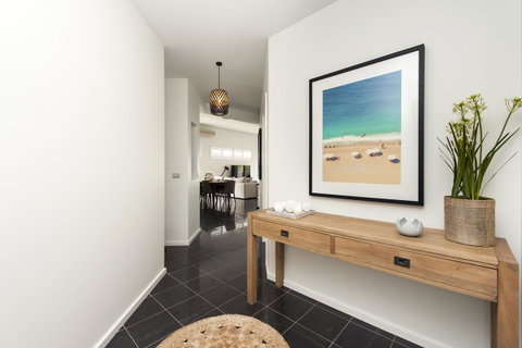 Mollymook Beachfront Penthouse 9 - Brisbane Tourism 7
