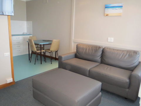 Stansbury Holiday Motel - Tourism Brisbane 5