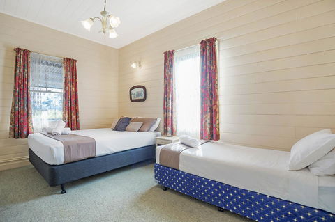 Heritage House Motel & Units - Tourism Brisbane 15
