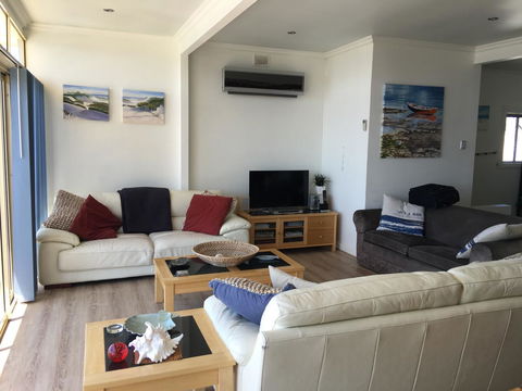 Crystal Blue Apartment - Tourism Brisbane 3