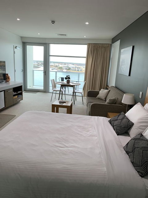 Wallaroo Marina Stayz - Tourism Brisbane 4