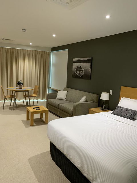 Wallaroo Marina Stayz - Tourism Brisbane 6
