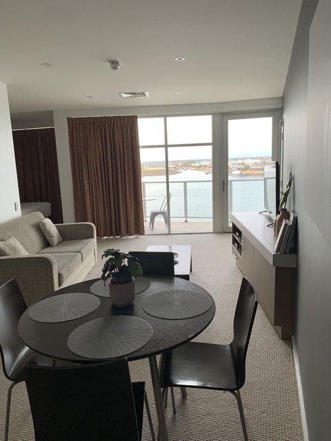 Wallaroo Marina Stayz - Tourism Brisbane 8