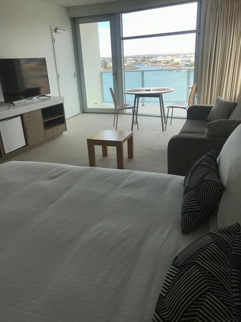 Wallaroo Marina Stayz - Tourism Brisbane 19