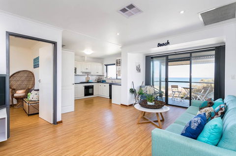 Blissful Beachfront Beachouse - Tourism Brisbane 7