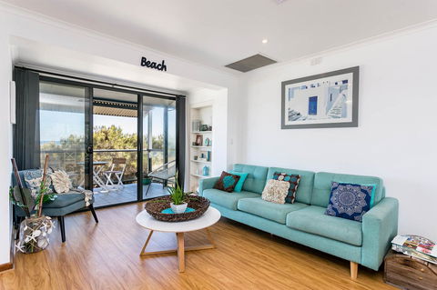 Blissful Beachfront Beachouse - Tourism Brisbane 6