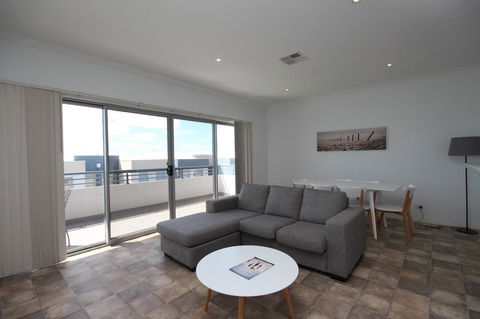 Wallaroo Marina Apartments - Tourism Brisbane 25