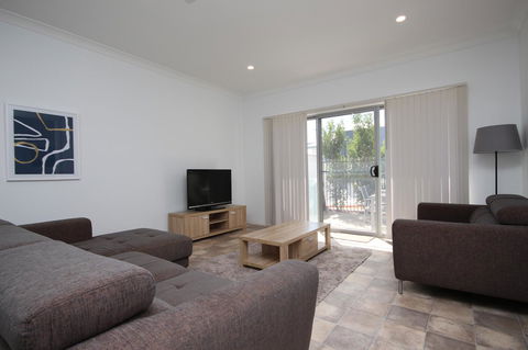 Wallaroo Marina Apartments - Tourism Brisbane 28