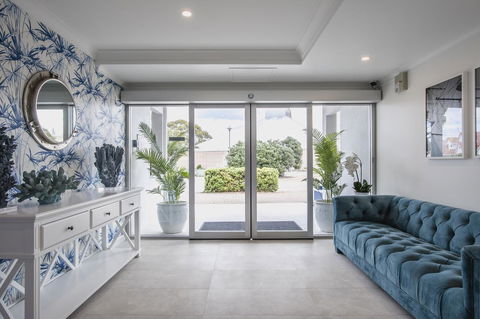 Marina Hotel - Tourism Brisbane 18