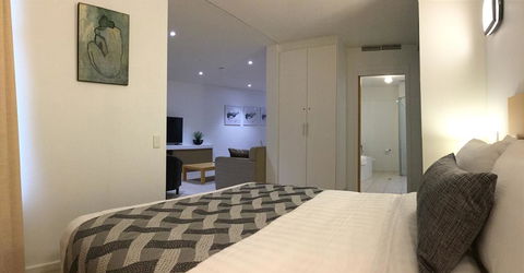 Wallaroo Marina Waterfront Luxe Apartment - Tourism Brisbane 12