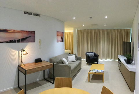 Wallaroo Marina Waterfront Luxe Apartment - Tourism Brisbane 5