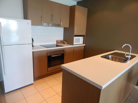 Wallaroo Marina Executive Apartments - Tourism Brisbane 11