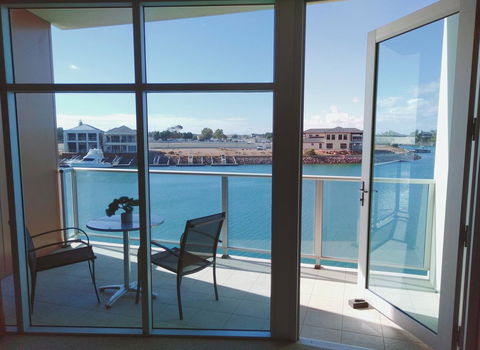 Wallaroo Marina Executive Apartments - Tourism Brisbane 1