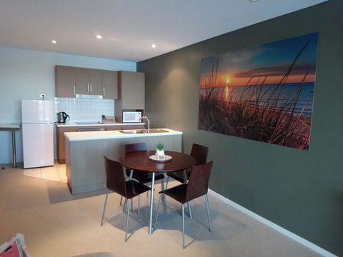 Wallaroo Marina Executive Apartments - Tourism Brisbane 13