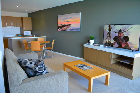 Wallaroo Marina Luxury Apartment - Tourism Brisbane 9