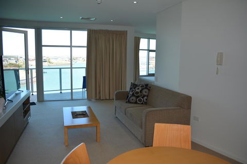 Wallaroo Marina Luxury Apartment - Tourism Brisbane 26