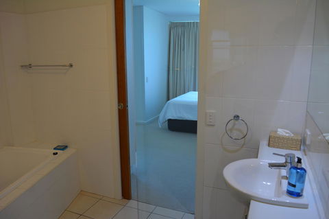 Wallaroo Marina Luxury Apartment - Tourism Brisbane 20