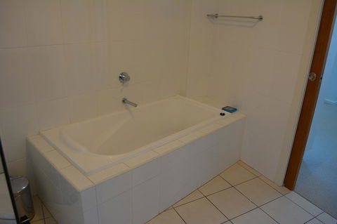 Wallaroo Marina Luxury Apartment - Tourism Brisbane 24