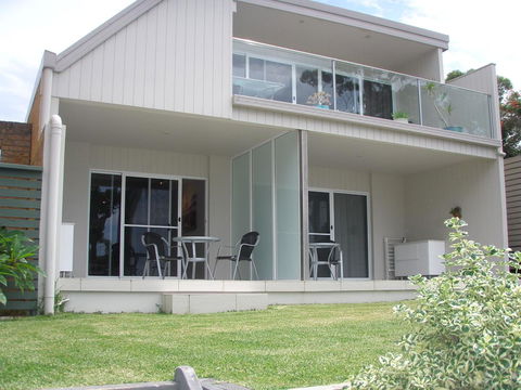 Mollymook Beach Waterfront - Brisbane 4u 14