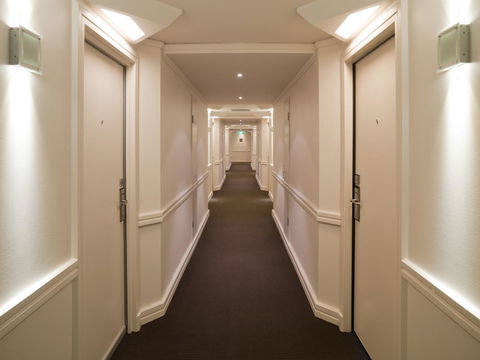 Hotel Grand Chancellor Adelaide - Tourism Brisbane 32