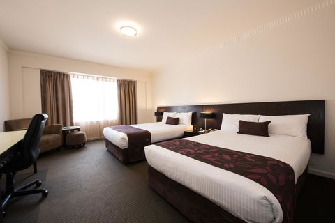 Hotel Grand Chancellor Adelaide - Tourism Brisbane 2