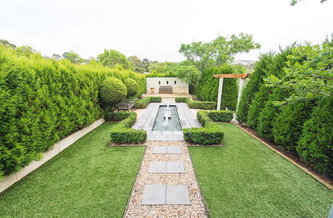 S T U D I O 22 Peaceful Retreat With Garden Views - Tourism Brisbane 0