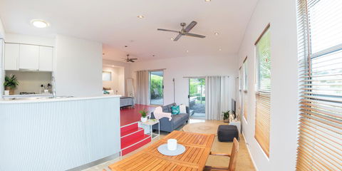 S T U D I O 22 Peaceful Retreat With Garden Views - Tourism Brisbane 1