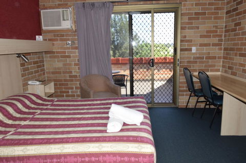 Windsor Terrace Motel - Tourism Brisbane 3