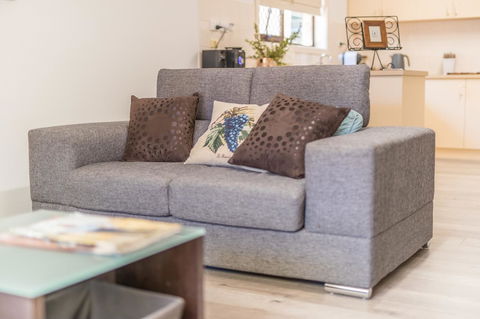 Tanunda\'s Magpie House - Tourism Brisbane 0