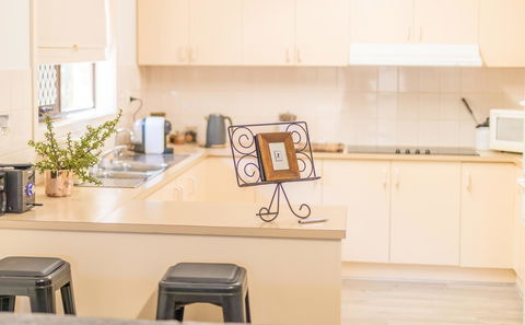 Tanunda\'s Magpie House - Tourism Brisbane 11