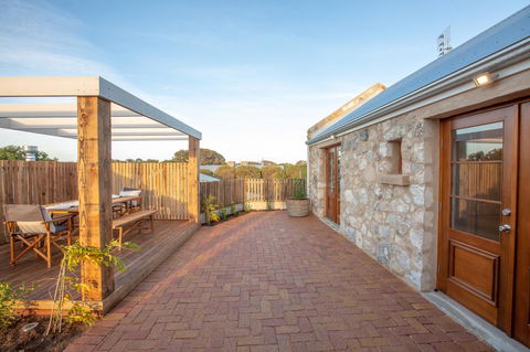 Lucy's Cottage - Tourism Brisbane 23