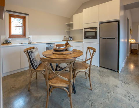 Lucy's Cottage - Tourism Brisbane 9