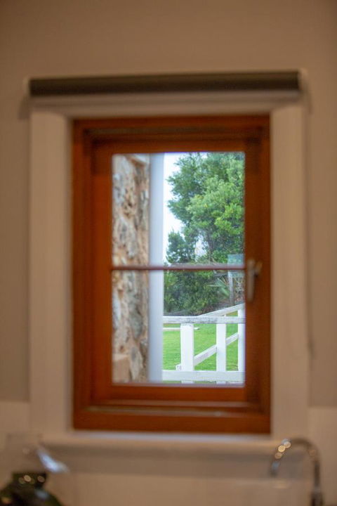 Lucy's Cottage - Tourism Brisbane 12