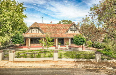 The Tudor House - Tourism Brisbane 0