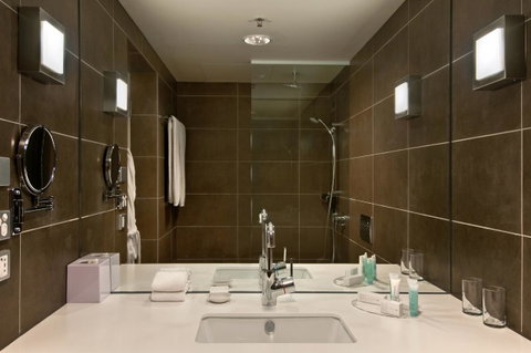 Hilton Adelaide - Brisbane Tourism 13