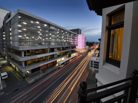Mansions On Pulteney - Brisbane Tourism 6